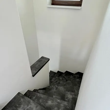 Apartmanovy Dom S Virivkou A Saunou Semesterbostad Žiar