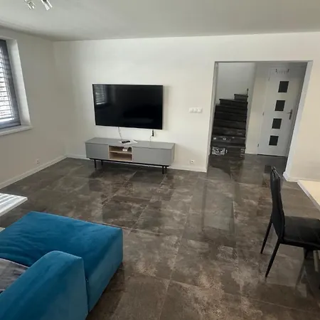 Apartmanovy Dom S Virivkou A Saunou Semesterbostad *