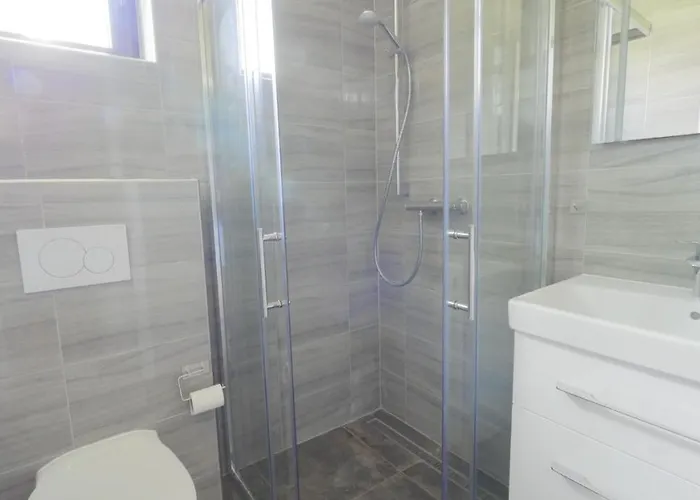 Apartmanovy Dom S Virivkou A Saunou