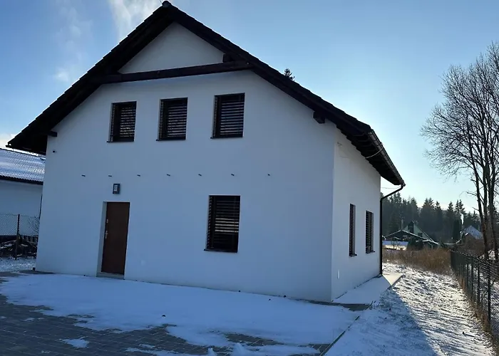 Apartmanovy Dom S Virivkou A Saunou Hébergement de vacances Žiar