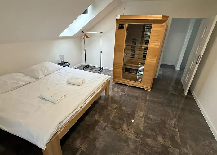 Apartmanovy Dom S Virivkou A Saunou *